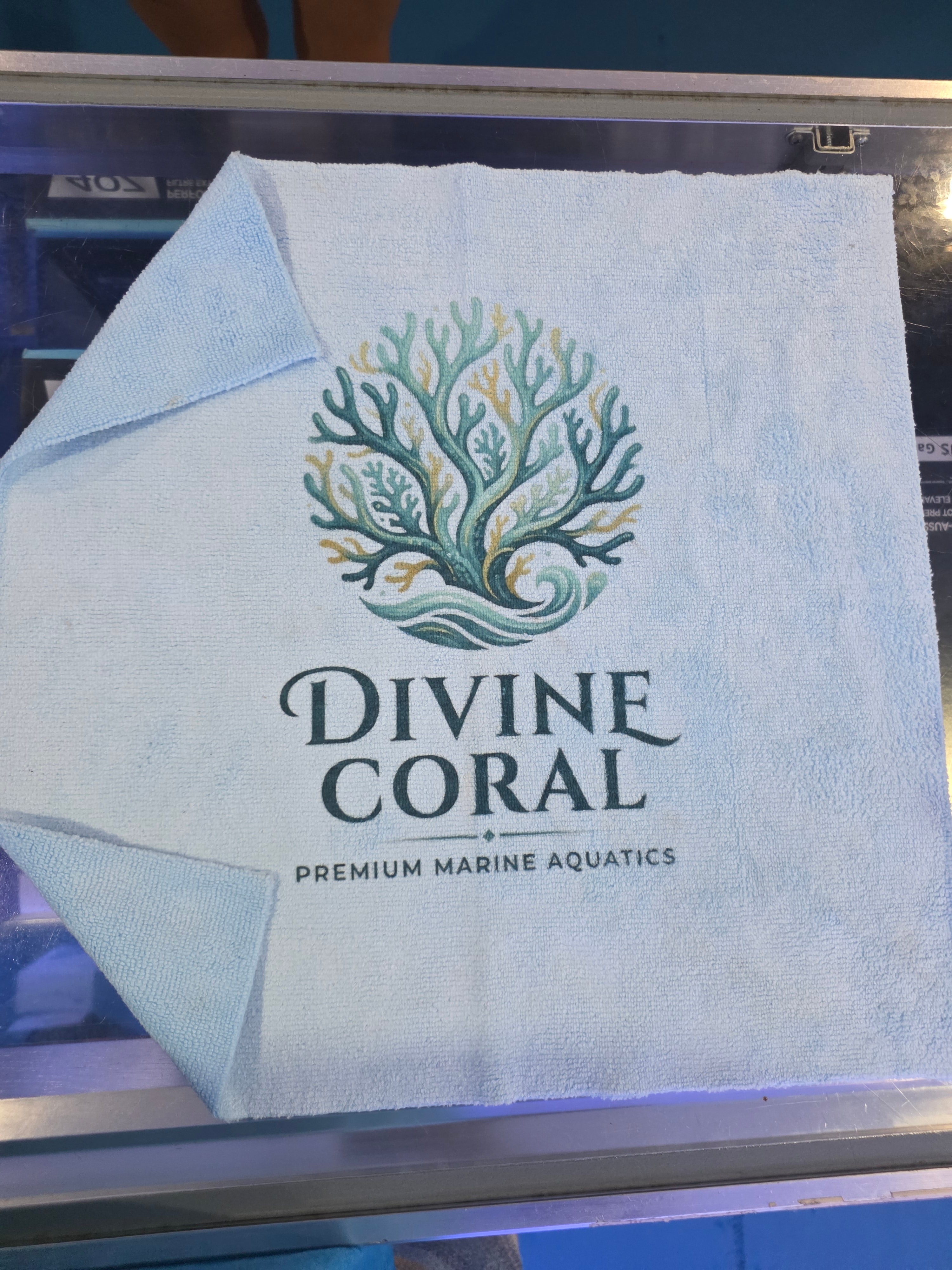 Divine Coral Extreme Clean Towels